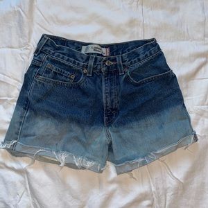 Levi’s jean shorts loose straight girls size 14 regular 27x27